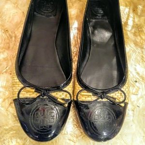 Tory burch rattan patent black flats shoes sz 8